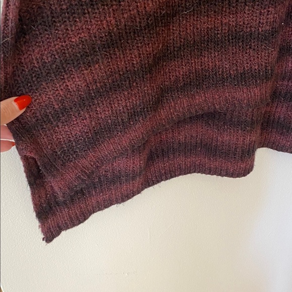 DKNY Jeans Scoopneck Striped Purple Red Black Flowy Oversized Sweater Size L - Picture 4 of 9